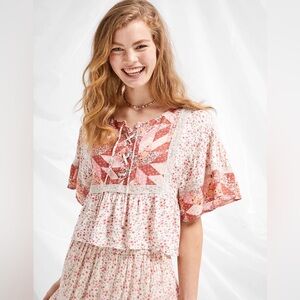 AE Floral Lace-Up Flutter-Sleeve Blouse Size XS NWT
